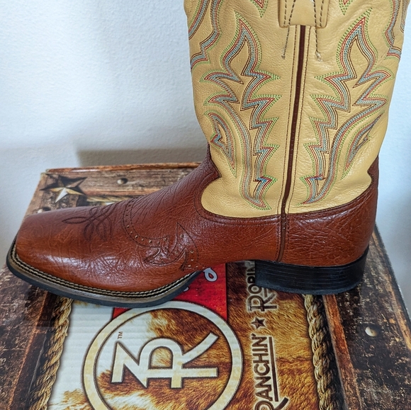 Tony Lama 3R Boot - Picture 3 of 5